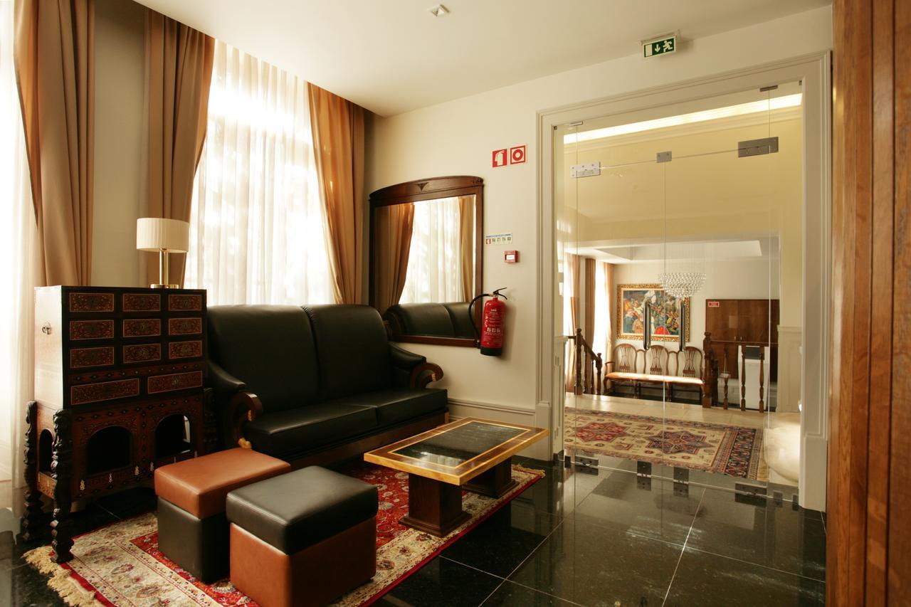 Hotel Ibn-Arrik Coimbra Exteriör bild